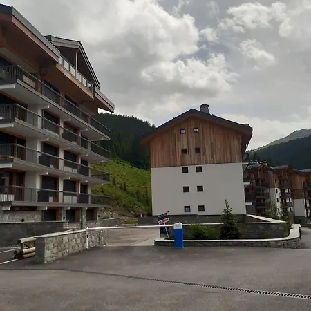 Apartment Renove 3 Skis Aux Pieds A Avec Wifi - Fr-1-514-61 Courchevel